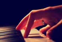 4笔价值连城的交易、2个极具眼光的选秀，仅用3年，这队再度崛起！.